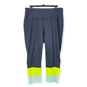 Livi Athletic Capri Yoga Pant 14/16